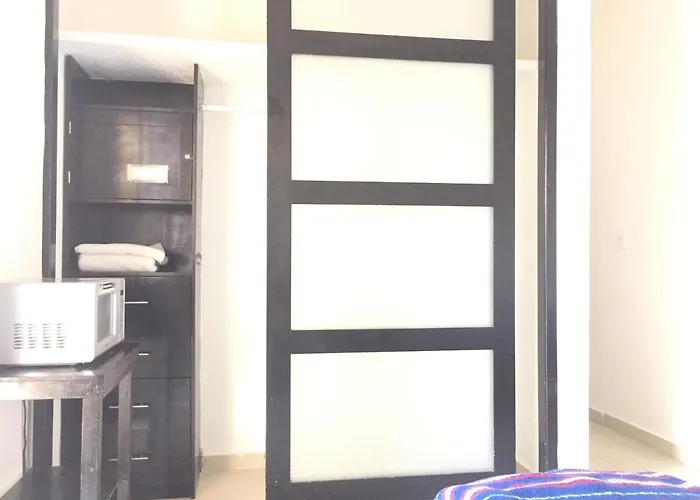 Habitación independiente en el centro de PDC * Playa del Carmen